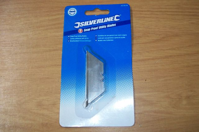 Utility blades image